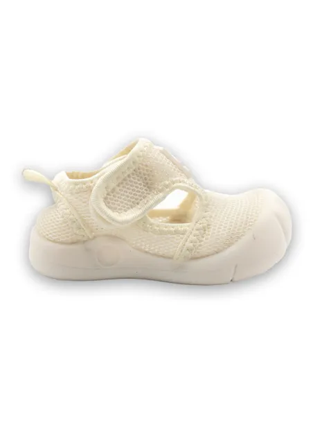 Sea shoes
