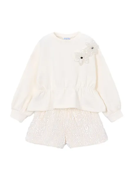 Bermuda shorts + sweater set