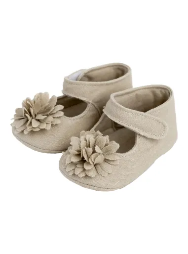 little shoe with flower
