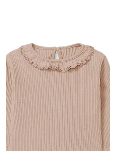 Long-sleeved T-shirt