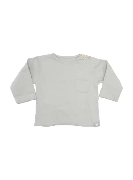 Long-sleeved T-shirt